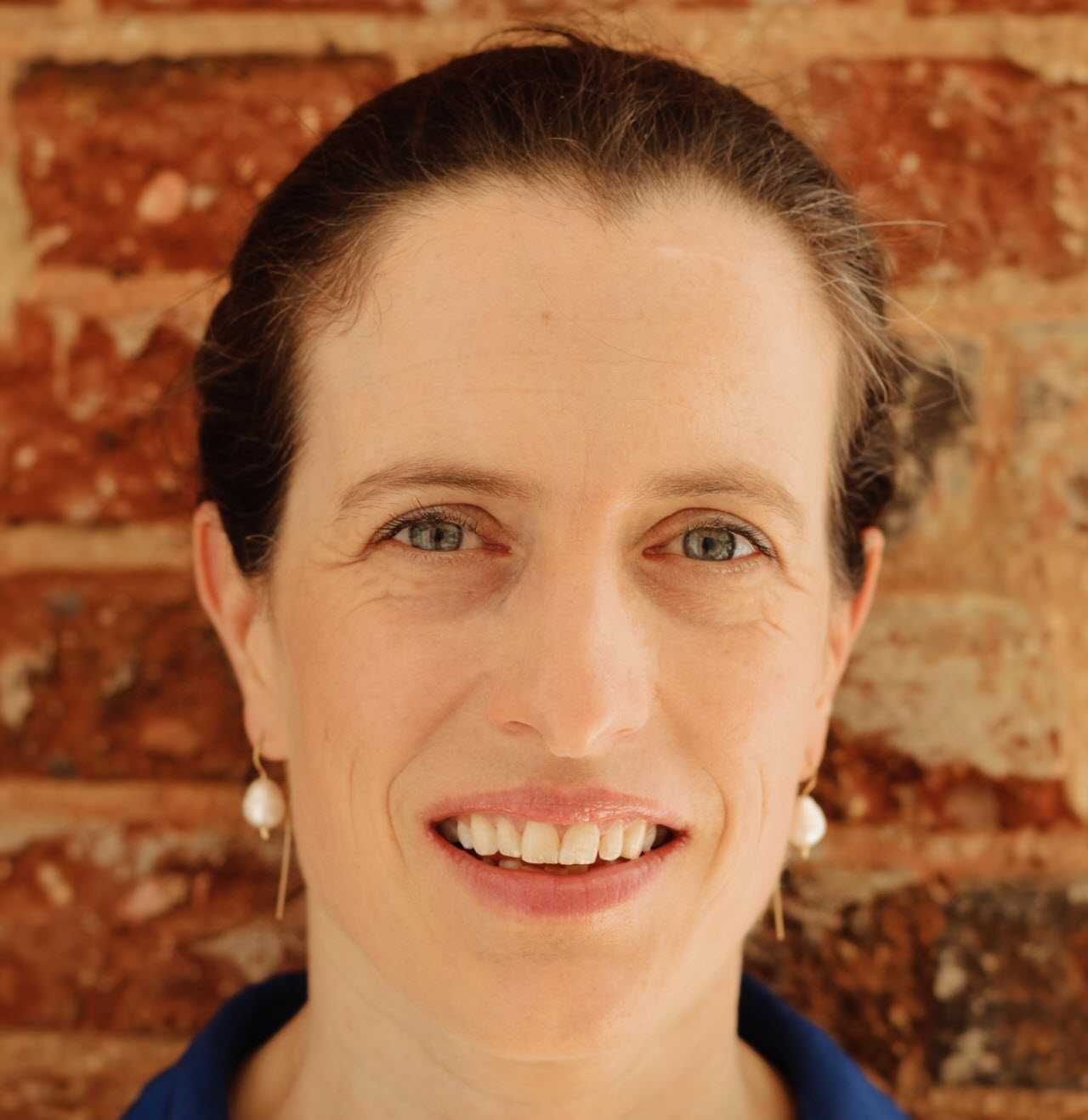 Dr Emily Cary